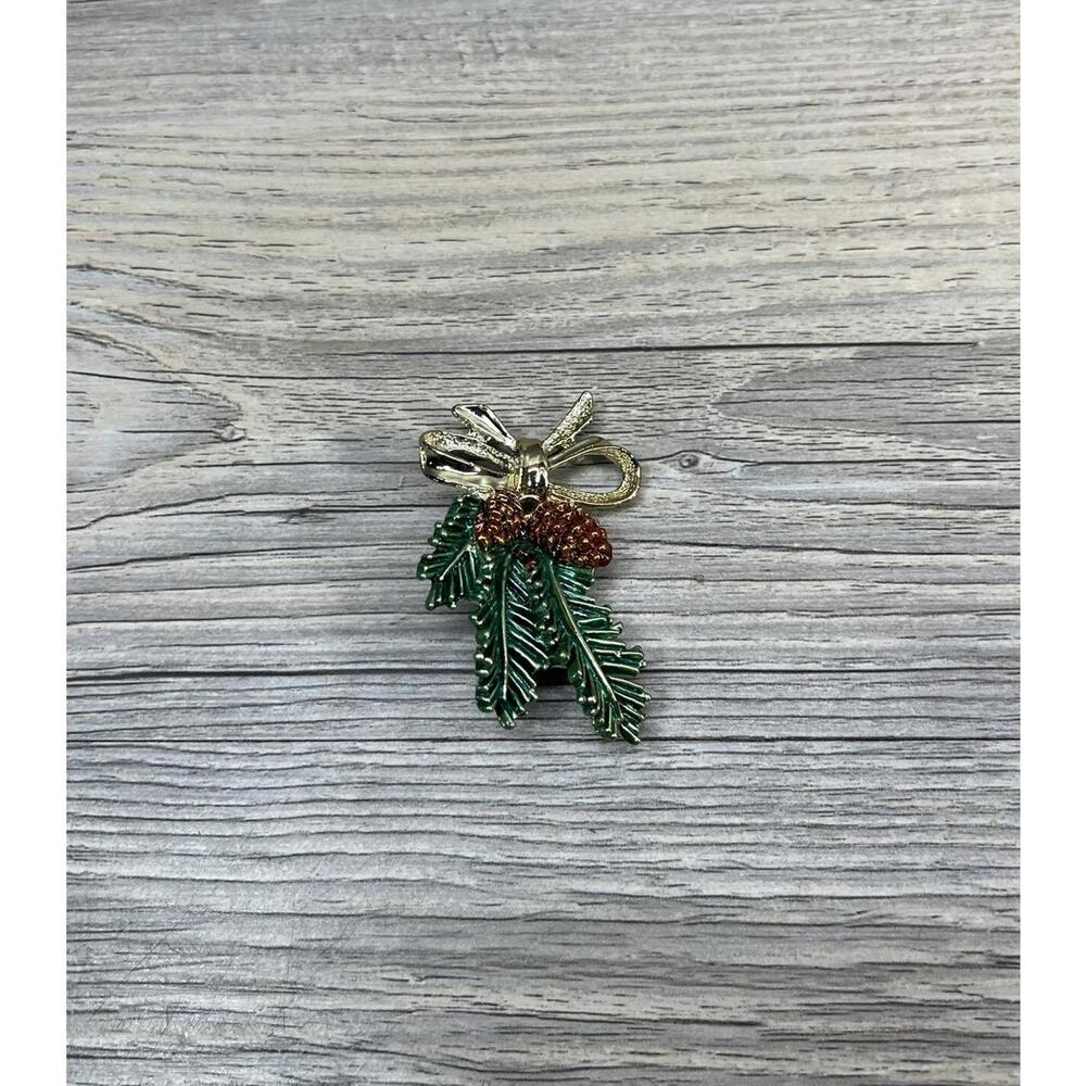 Vintage GERRY’S C5-4993 Gold Tone Christmas Mistletoe Bow Brooch Pin - 2"